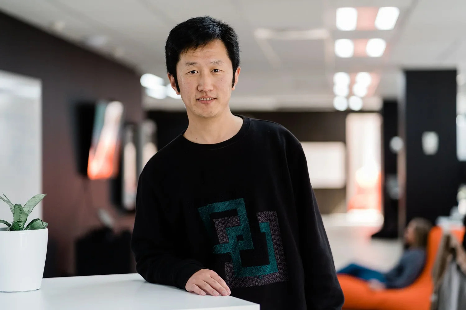 Dr Bin Wang